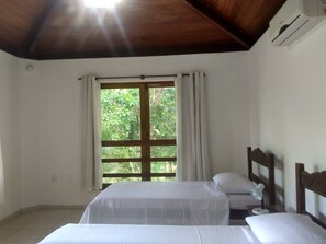 特色装修、特色家居、遮光窗帘、熨斗/熨板