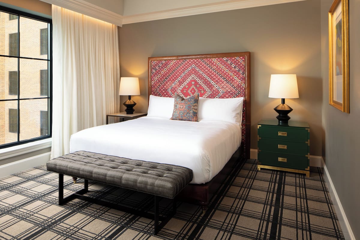 Corner Suite, 1 King Bed | Egyptian cotton sheets, premium bedding, down comforters, pillowtop beds