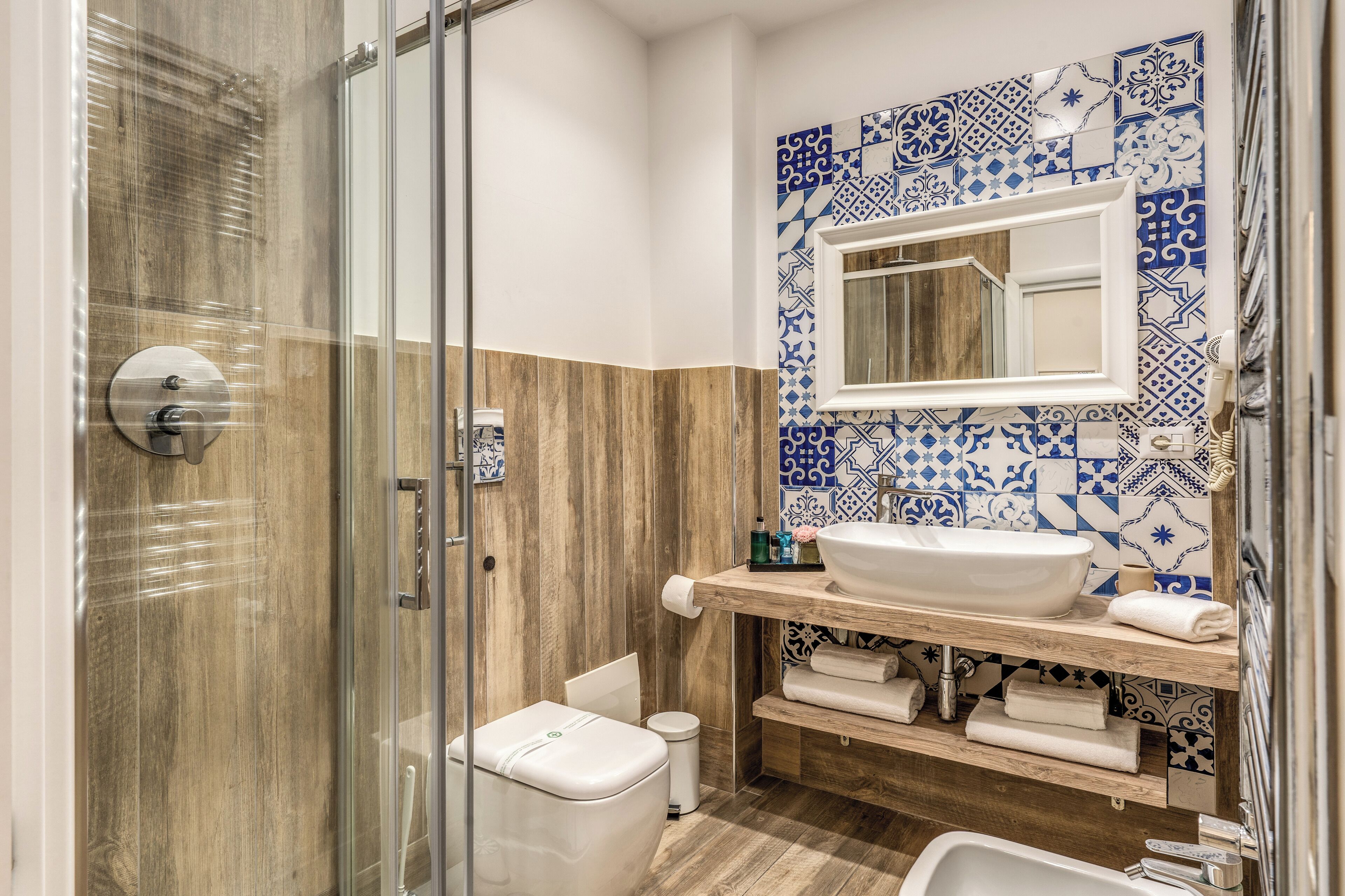 Foto - Camera e Caffé DeLuxe