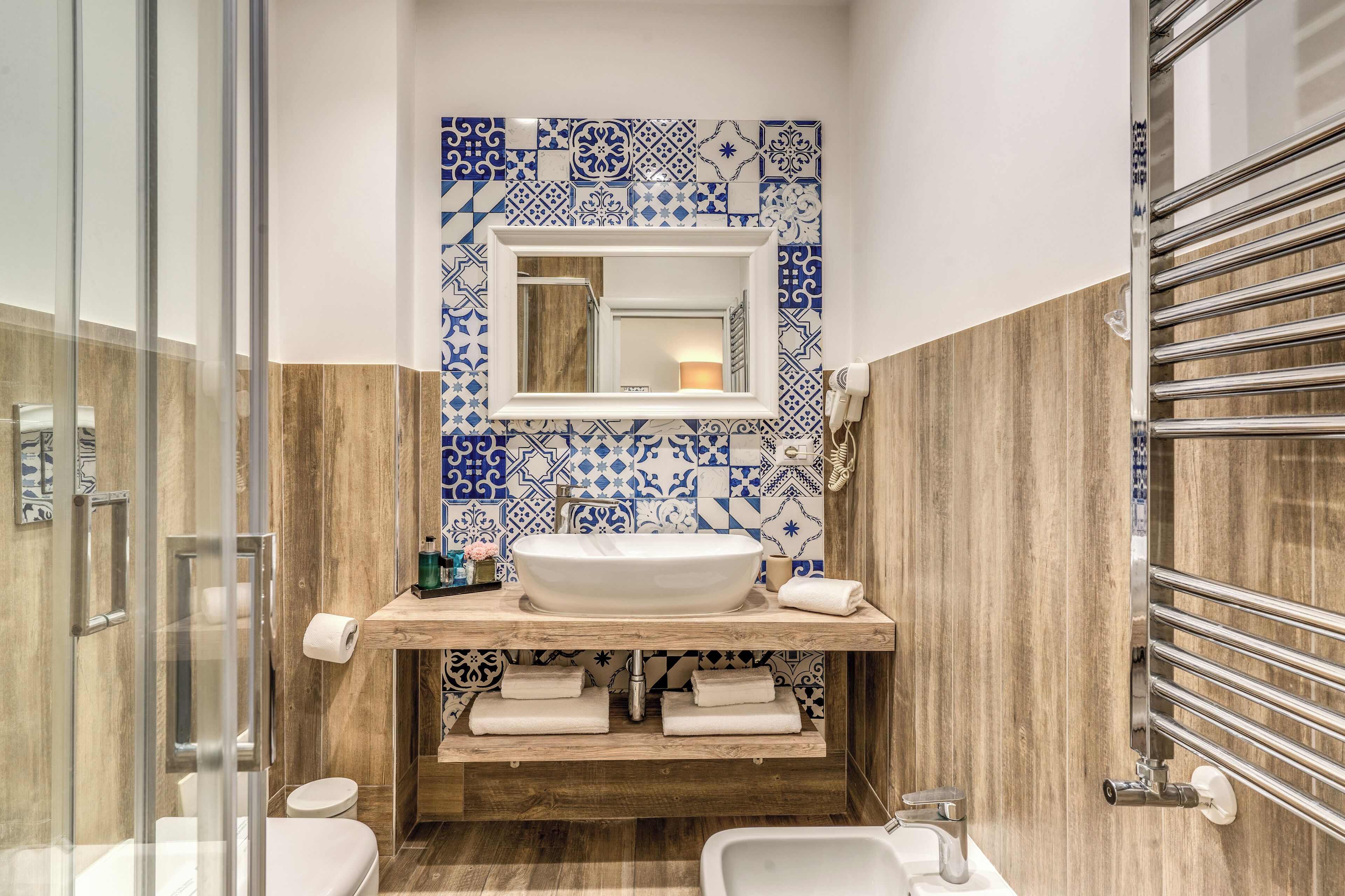 Foto - Camera e Caffé DeLuxe