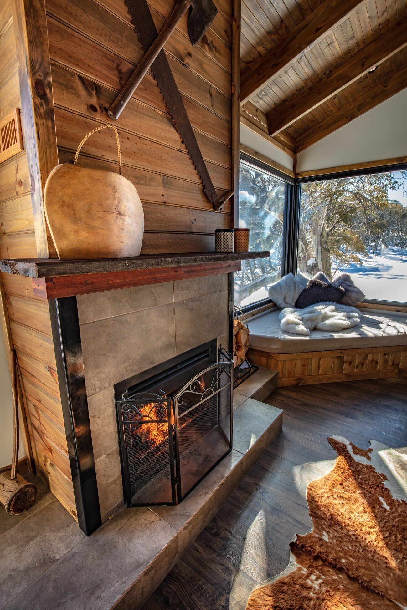 Bearskin Lodge- Alpine Family Chalet — image 4
