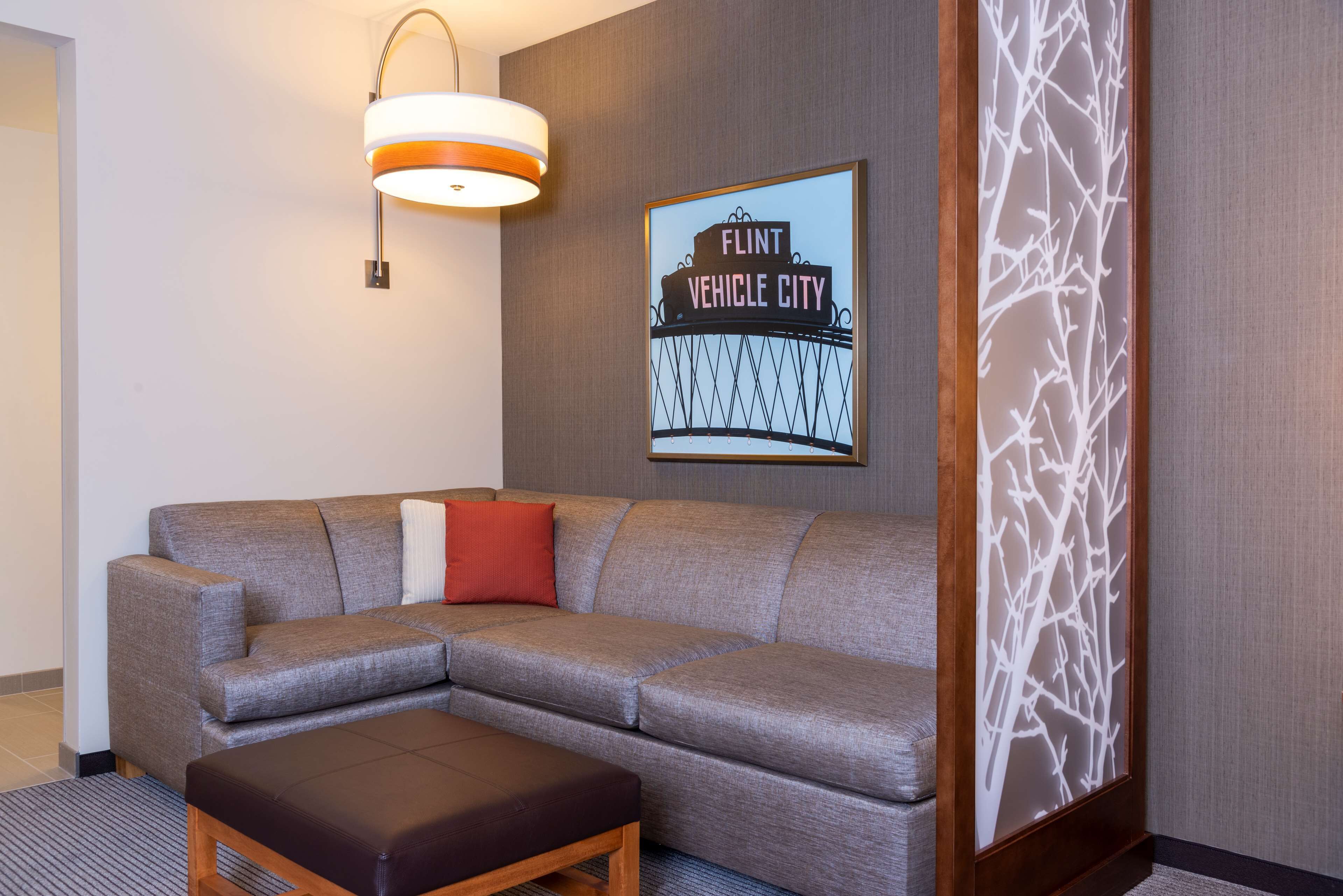 desk, blackout curtains, iron/ironing board, free wifi