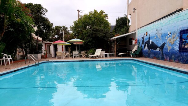 Outdoor pool - Motel Cortez (Tijuana)