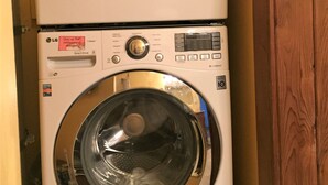Unclassified image, 2 of 10, button