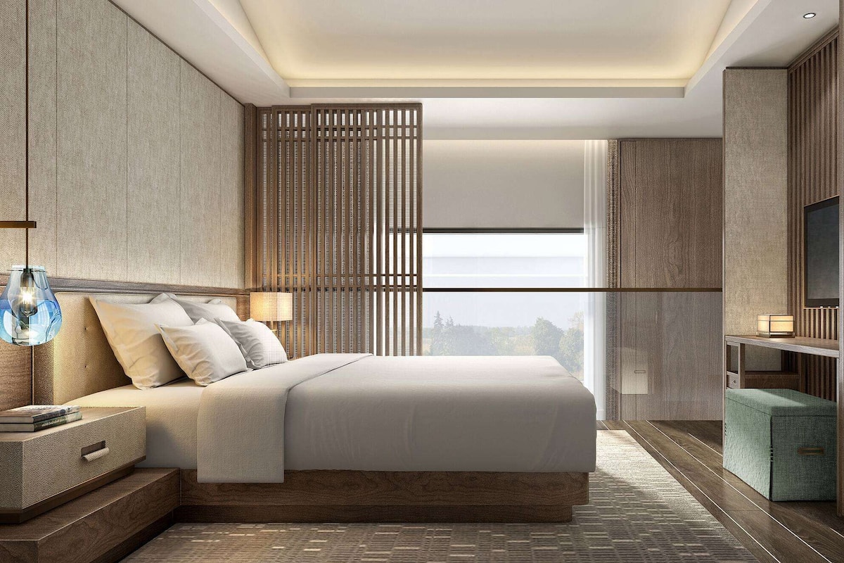 Premium bedding, in-room safe, blackout curtains, iron/ironing board