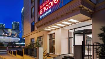 Presidential-sviitti, useita sänkyjä, tupakointi kielletty | Ulkopuoli