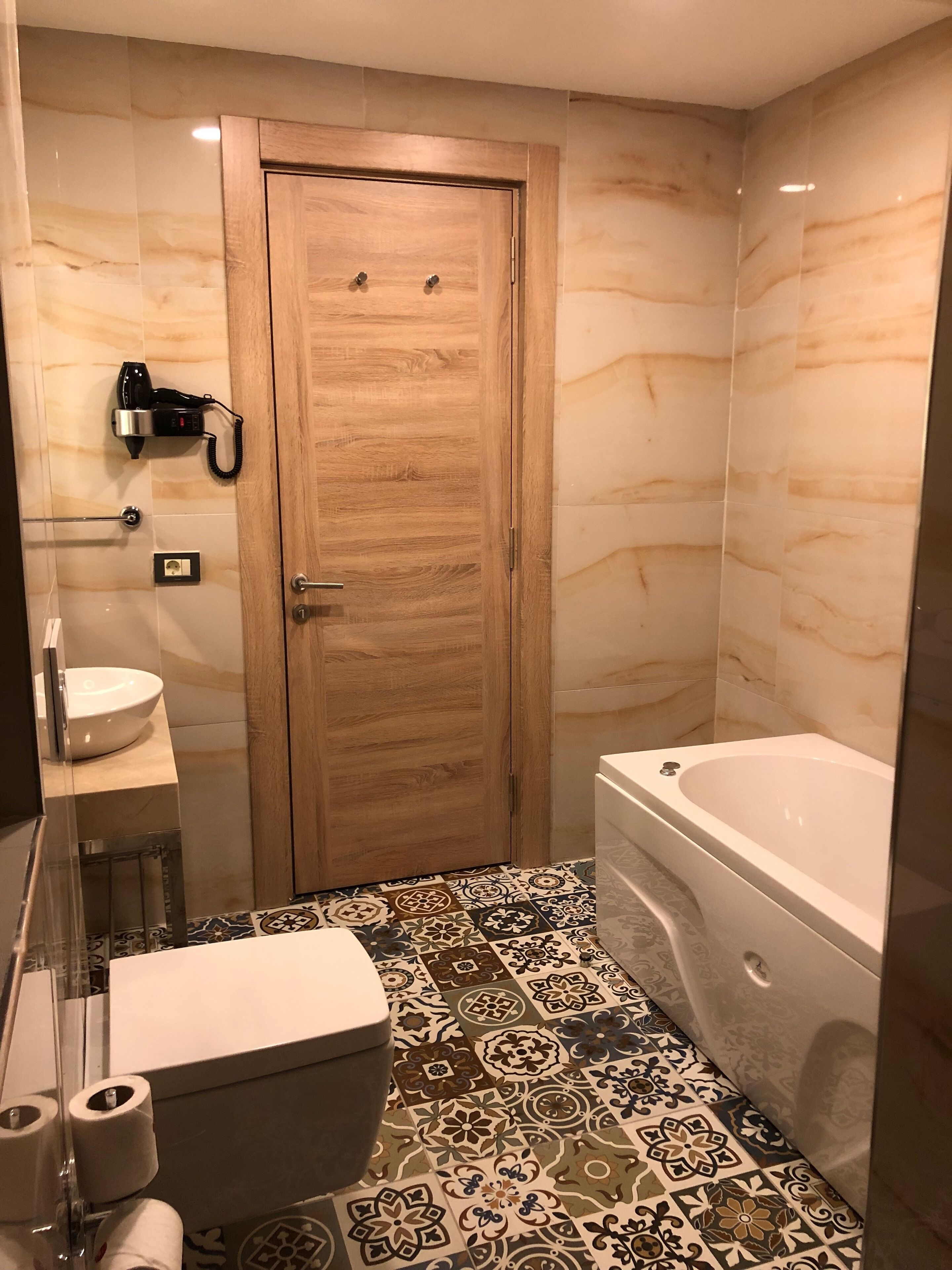 Foto - Ramada Encore By Wyndham Istanbul Basin Express