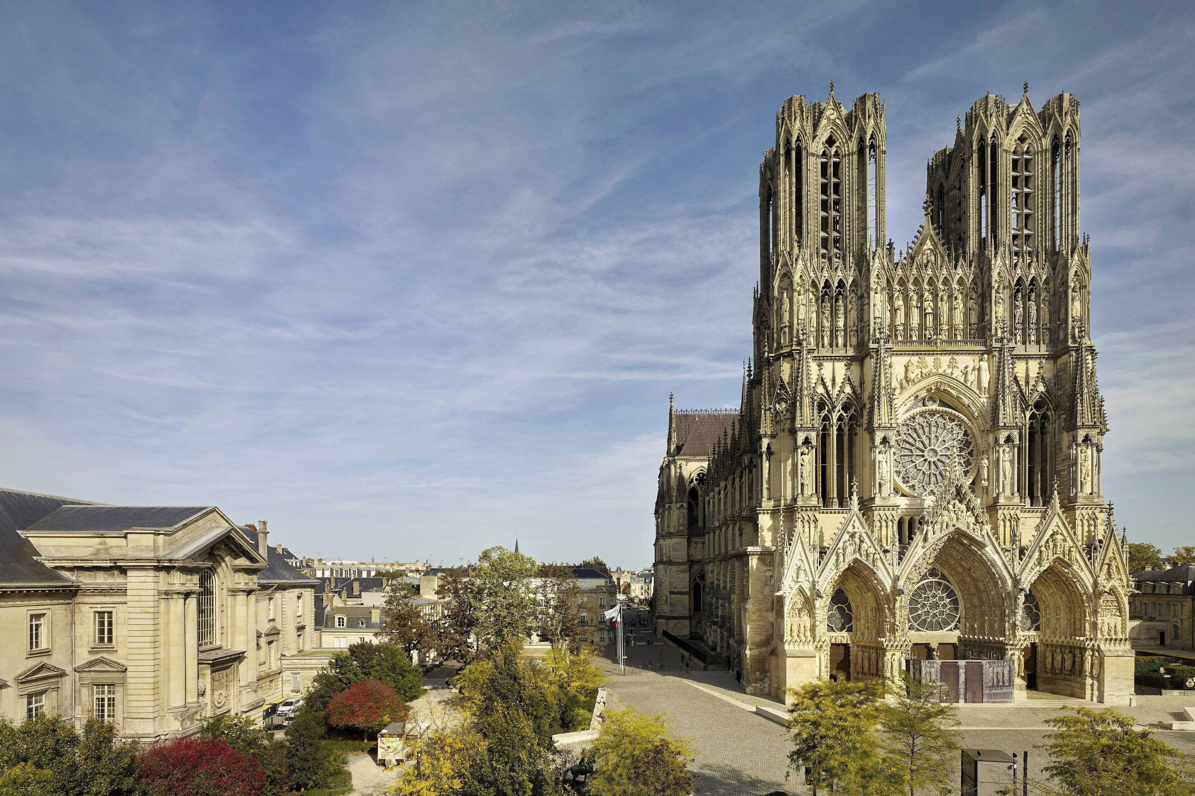 room, 1 king bed (cathedral view) | 1 bedroom, minibar, in-room safe, individually furnished