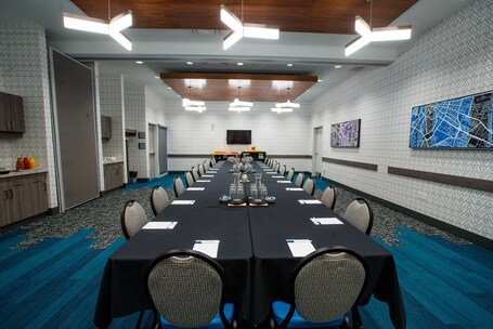 Best Western Premier Winnipeg East - Image 30