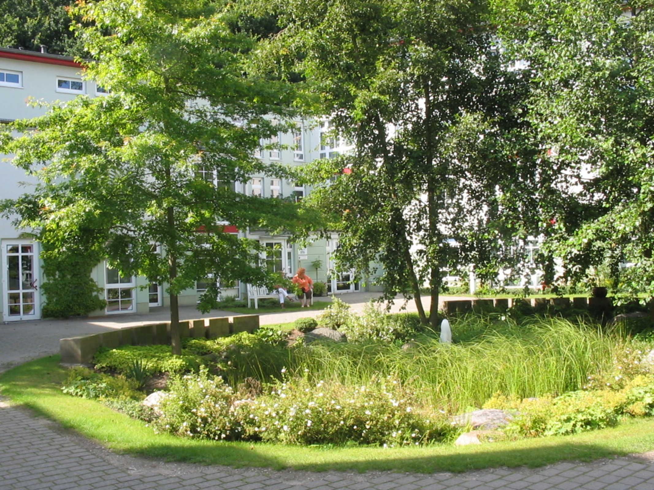 المنطقة المحيطة بالمنشأة