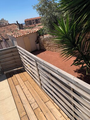 Property grounds - Enjoy your stay in the sun (Marseille)
