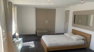 1 chambre, Wi-Fi gratuit, draps fournis