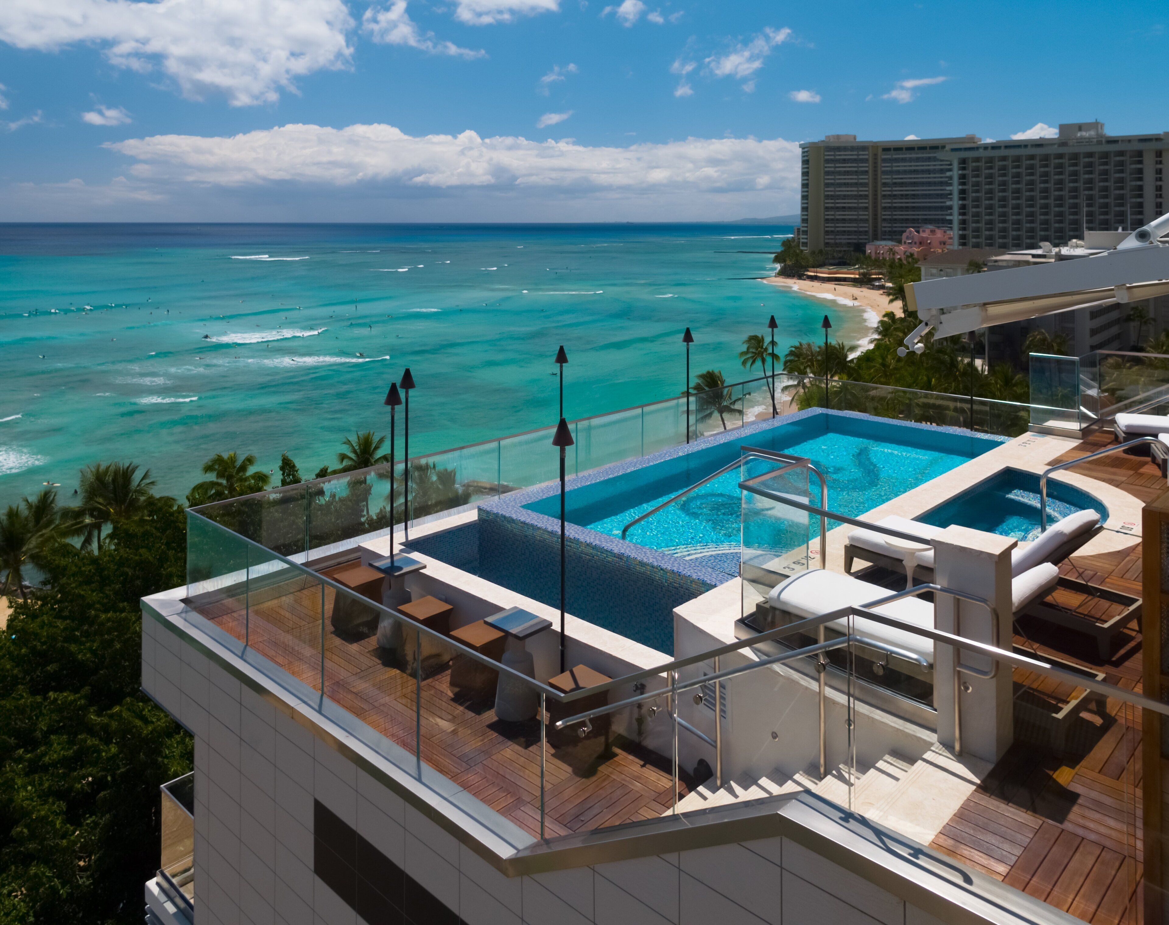 5 Best Hotels With Rooftop Pool In Honolulu, Hawaii | Trip101
