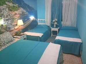 Vierbettzimmer, Gemeinschaftsbad | Zustellbetten, Bettwäsche