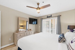 Kondominium, 2 kamar tidur, pemandangan resor (D205) | 2 kamar tidur dan didekorasi berbeda-beda