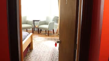 Main Building Rockefeller Room | Rollaway beds, free WiFi