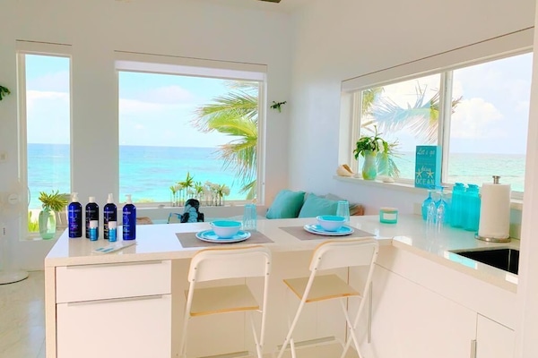 Premium bedding, laptop workspace, iron/ironing board, free WiFi