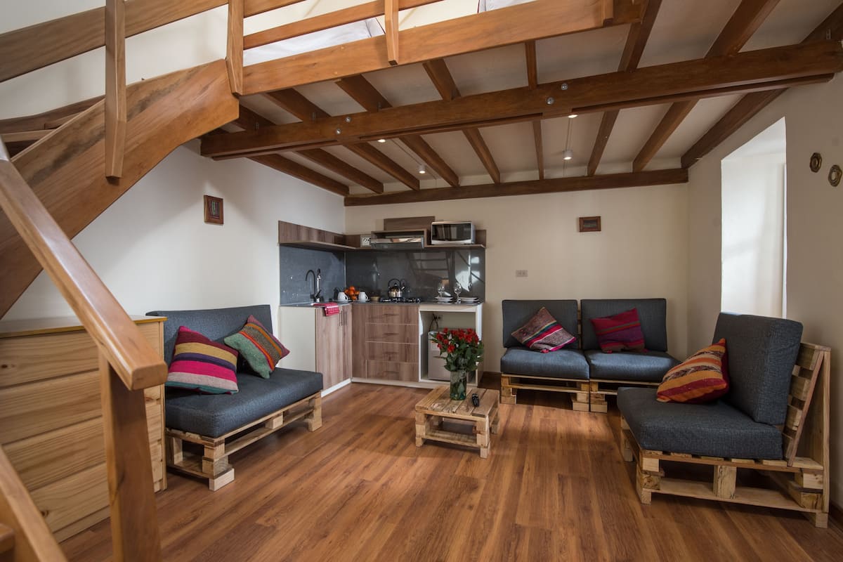Apartamento clássico, 1 quarto | Área de estar | Smart TV, Netflix