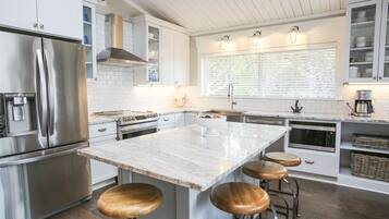 獨棟房屋, 5 間臥室, 廚房 | 私人廚房 | 大型冰箱、微波爐、烤箱、爐台