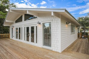 House, 5 Bedrooms, Kitchen | Balcony