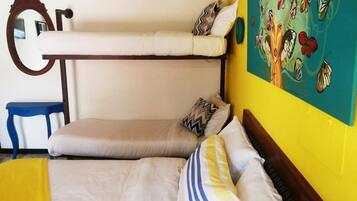 Deluxe Room | Free WiFi, bed sheets