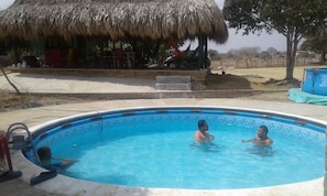 2 outdoor pools