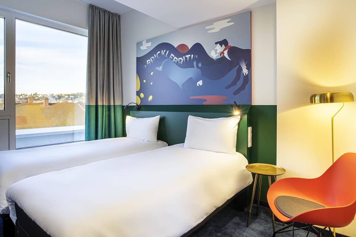 standard room, 2 single beds (new sleeping comfort concept) | 1 bedroom, desk, free cots/infant beds, free wifi