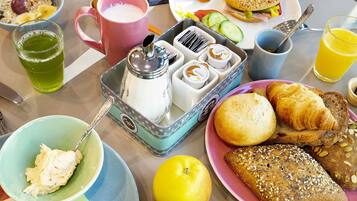 Daily buffet breakfast (EUR 18 per person)