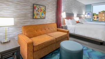 Studiolejlighed - 2 queensize-senge - ikke-ryger | Opholdsområde | 49-tommers smart-tv med satellitkanaler, tv, MP3-dockingstation