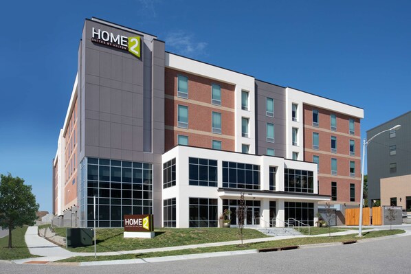 Exterior - Home2 Suites by Hilton Omaha UN Medical Ctr Area (Omaha)