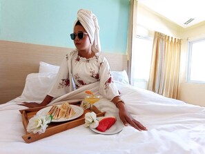 Rollaway beds, free WiFi, bed sheets