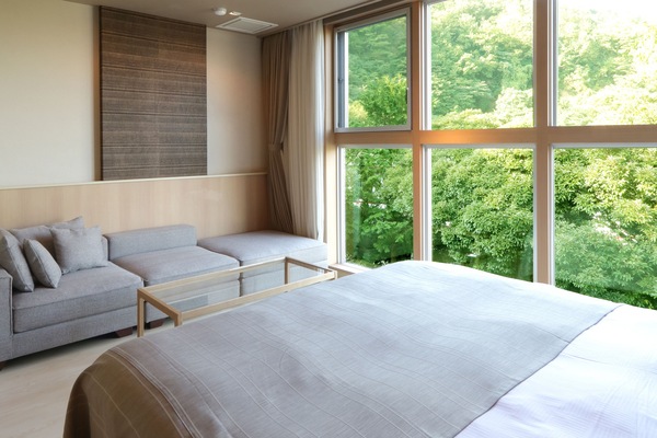 King Room with Garden View, Smoking