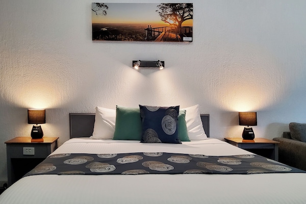 King Room (Non Pet) | Desk, laptop workspace, blackout drapes, iron/ironing board