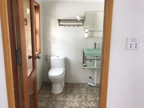 Bathroom - Natura (Koh Rong)