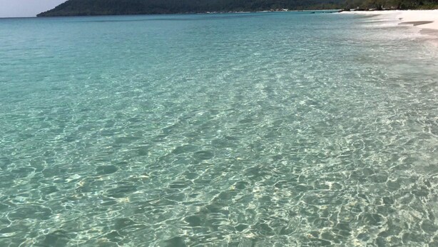 Unclassified image, 1 of 33, button - Natura (Koh Rong)