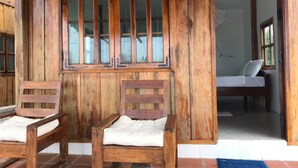 Unclassified image, 2 of 33, button - Natura (Koh Rong)
