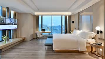 豪華客房, 1 張特大雙人床 | 迷你吧、房內夾萬、免費 Wi-Fi