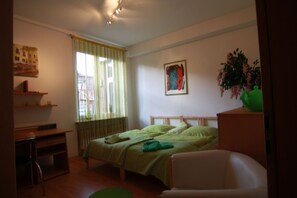 3 Schlafzimmer, Bügeleisen/Bügelbrett, WLAN, Bettwäsche