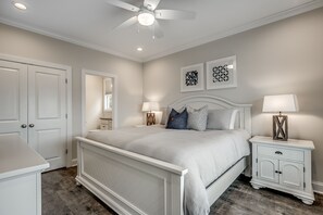 4 bedrooms, iron/ironing board, free WiFi, bed sheets