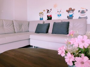 Flat-screen TV, DVD player - 3 BEDROOM 4U POOL VILLA (Tambon Cha-am)