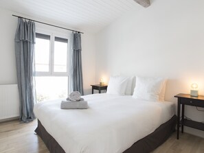 Room - CALYPSO, beautiful city house in quiet area, close to center. (Biarritz)