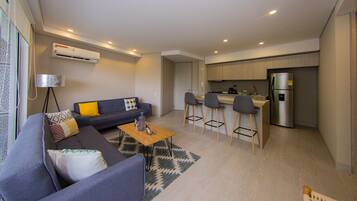 Căn hộ Cao cấp, 1 phòng ngủ, hồ bơi riêng | Phòng khách