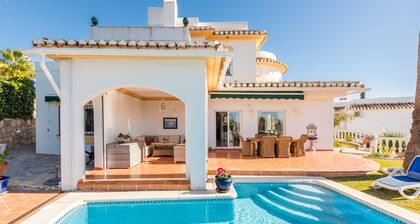 Villa Panorama – Oase mit Meerblick und privatem Pool, Mijas Costa