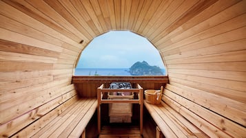 Luxury Twin Room, Ocean view (Open-air hot spring and Sauna), Non Smoking | Room amenity