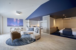 Executive Suite Room,  Ocean view (Open-air hot spring), Non Smoking | Premium bedding, in-room safe, desk, laptop workspace - il azzurri (Nishiizu)