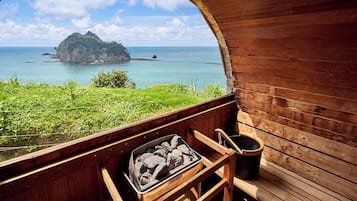 Luxury Twin Room, Ocean view (Open-air hot spring and Sauna), Non Smoking | Room amenity