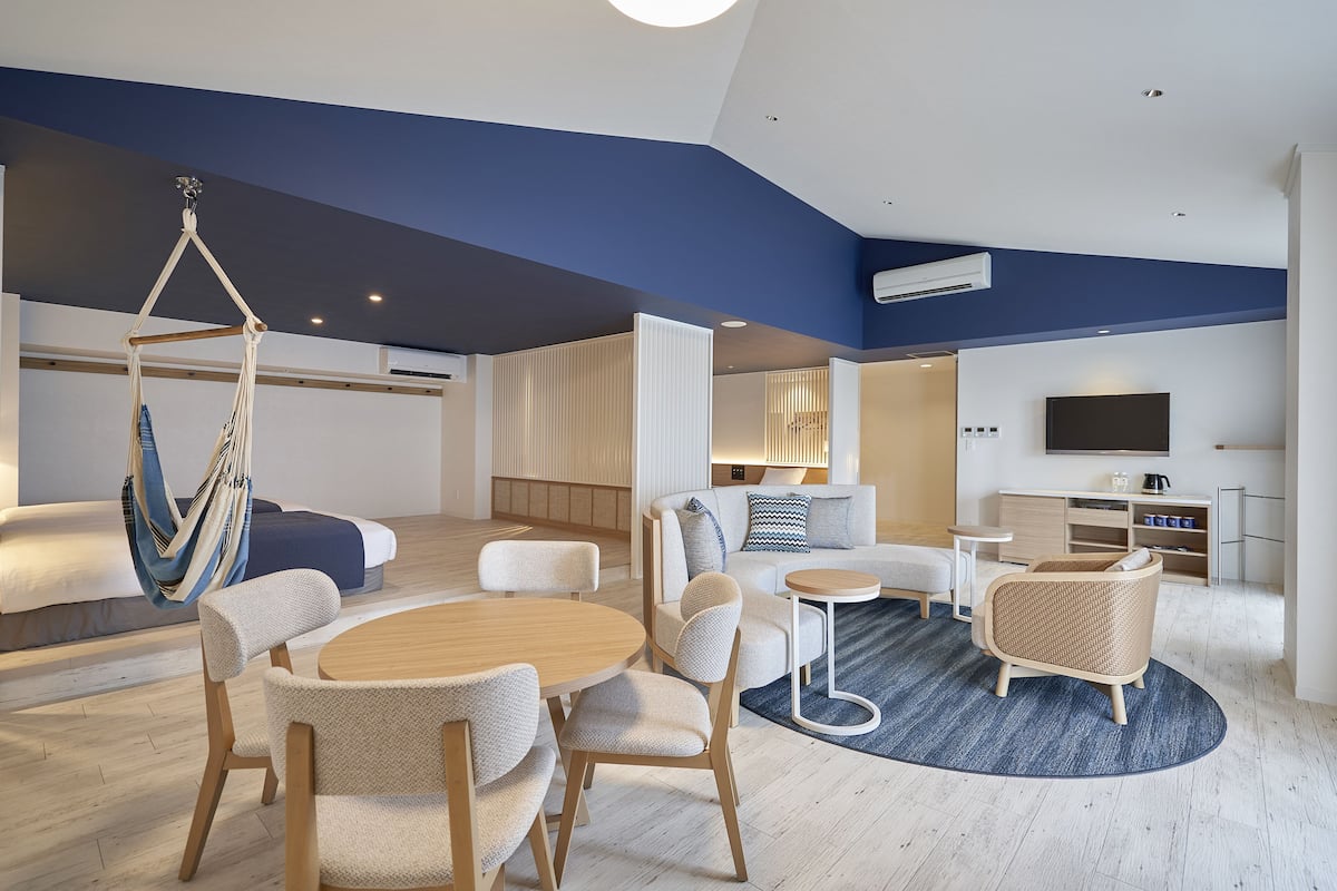 Executive-sviitti, tupakointi kielletty, valtamerinäköala (Open-air hot spring) | Ylelliset vuodevaatteet, tallelokero huoneessa, työpöytä