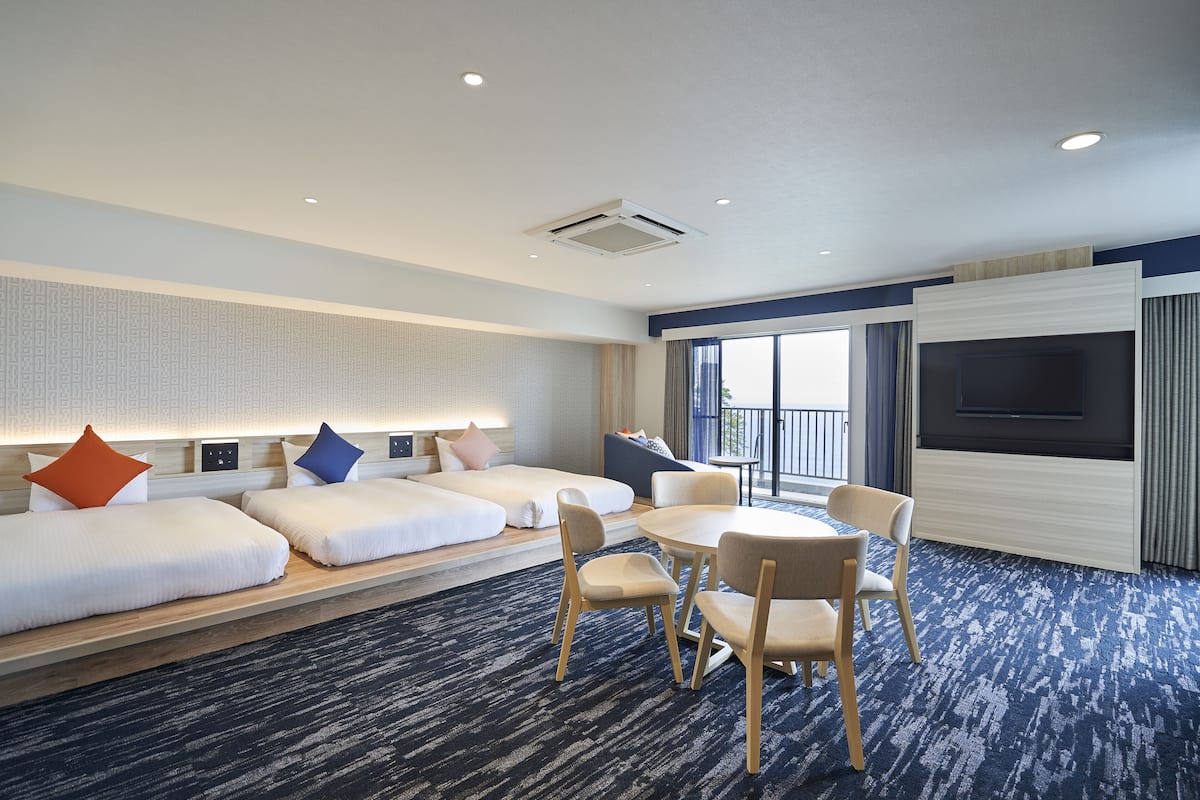 Kahden hengen luksushuone (kaksi sänkyä), tupakointi kielletty (Open-air hot spring) | Ylelliset vuodevaatteet, tallelokero huoneessa, työpöytä