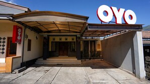 Unclassified image, 5 of 31, button - OYO 1087 Homestay Potato House (Ngadisari)