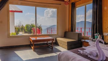 Royal Cottage | Egyptian cotton sheets, premium bedding, Select Comfort beds